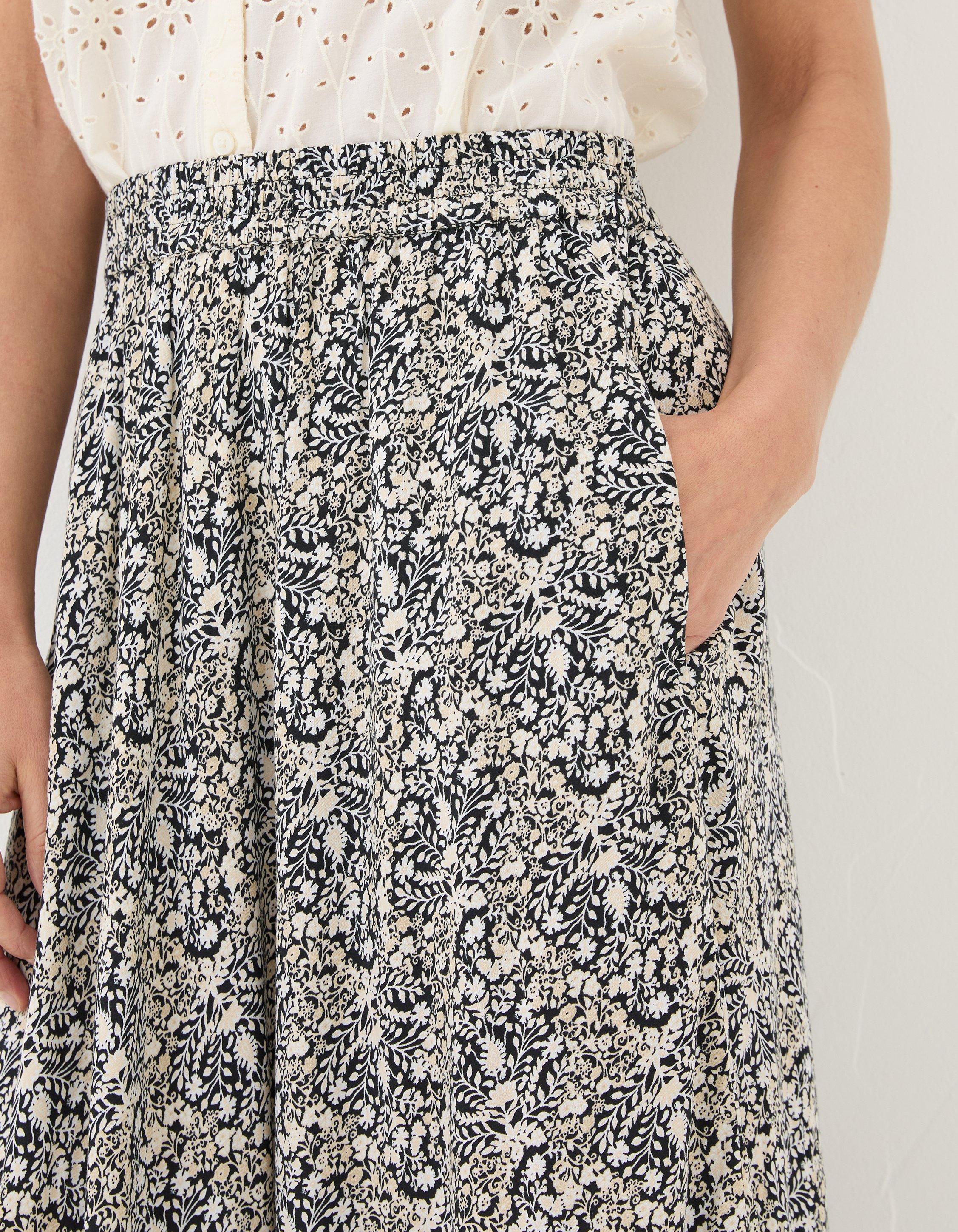 Lissy Inlay Floral Maxi Skirt