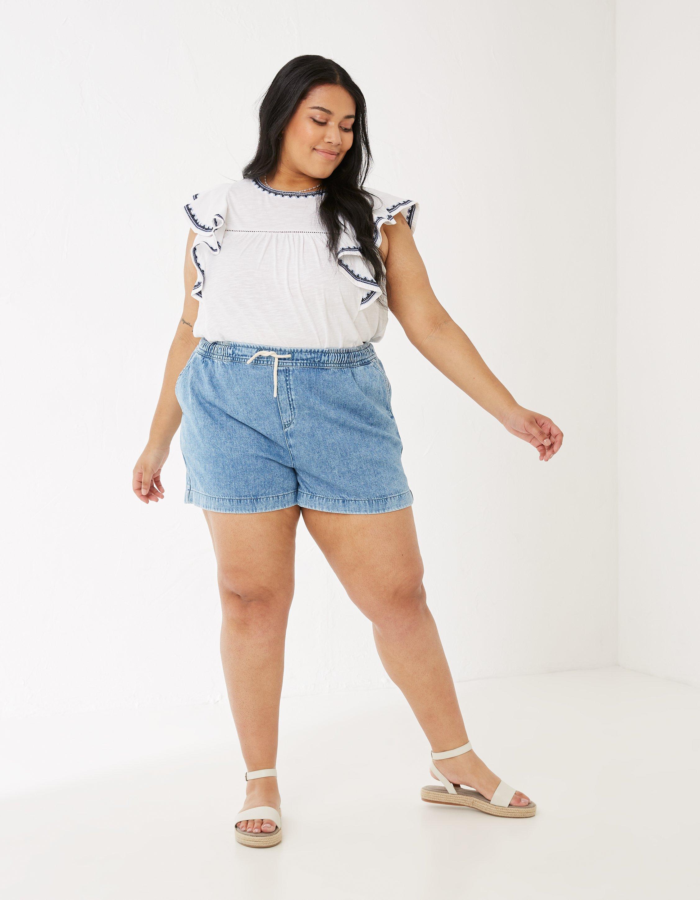 Pull on store jean shorts