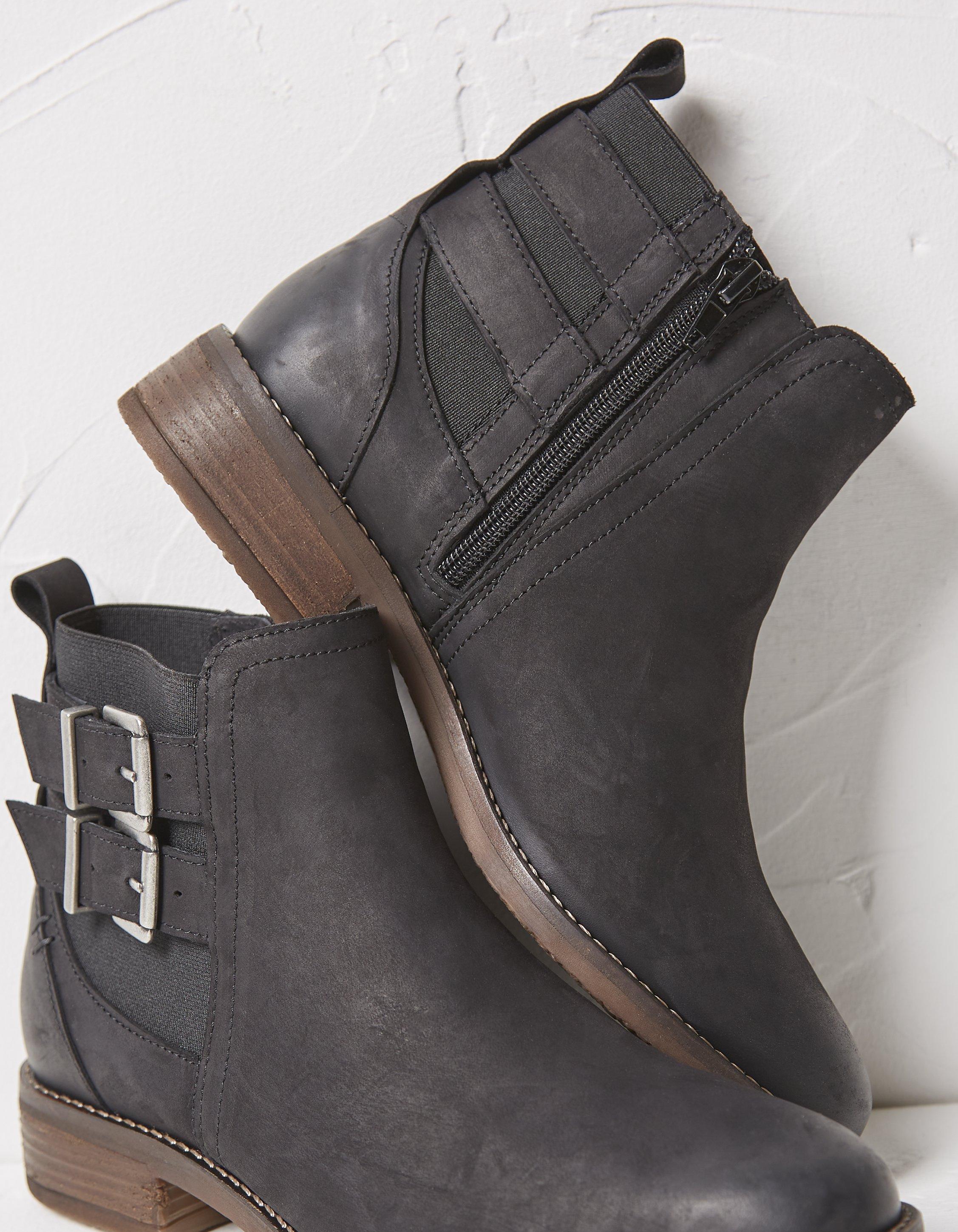 Fatface chelsea hot sale boots