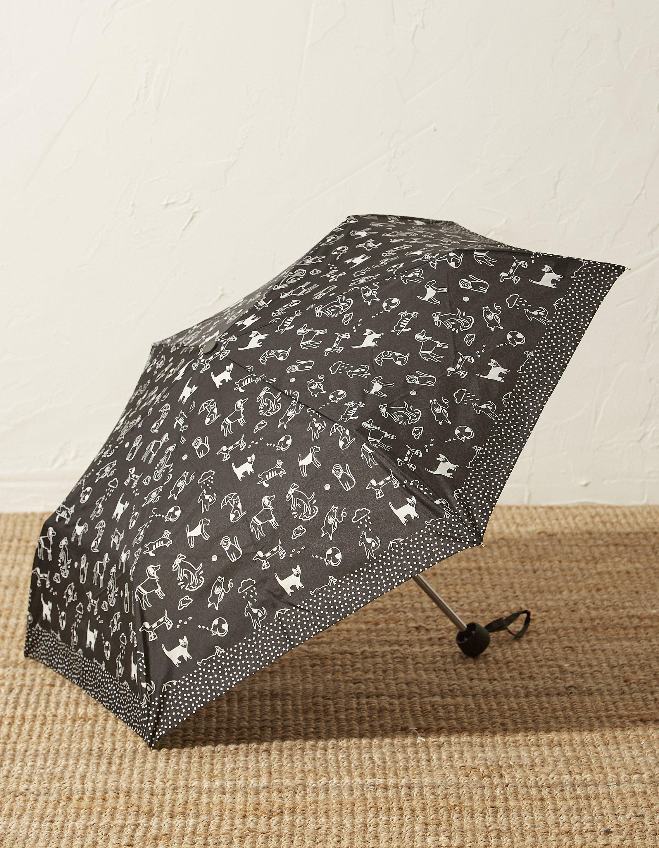 It's raining cats outlet and dogs umbrella