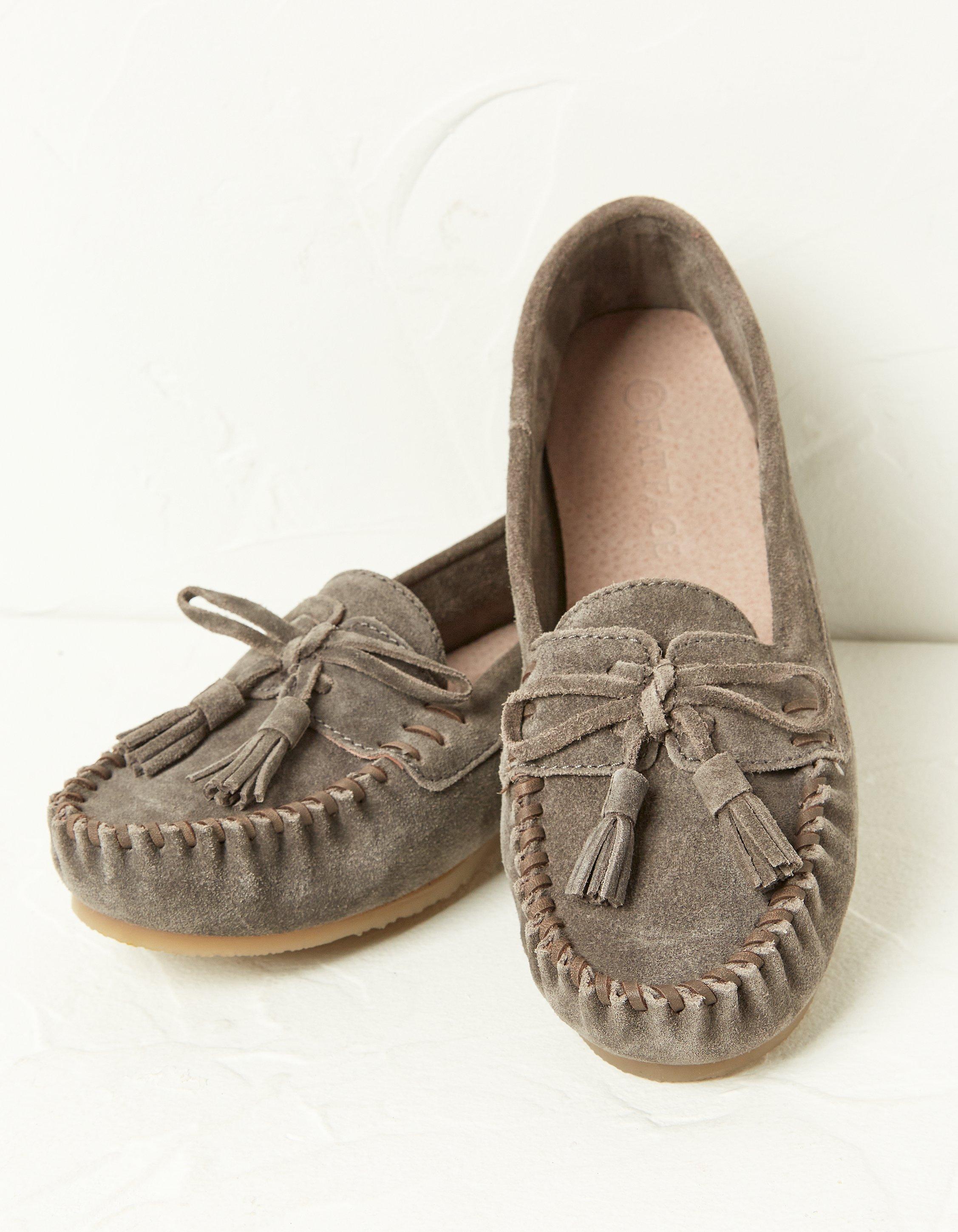 Minnetonka kilty suede on sale moccasin