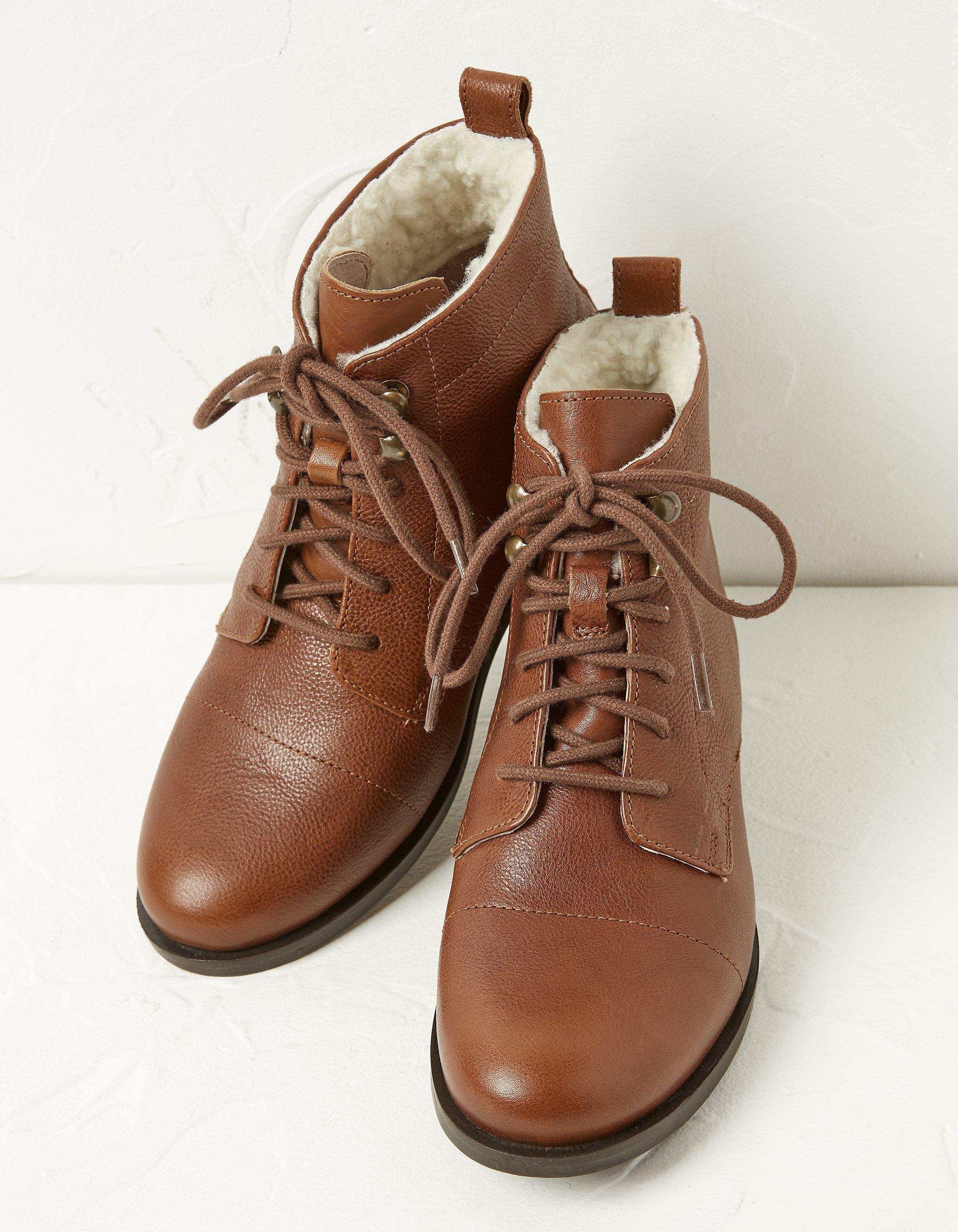 Fatface lace up boots hotsell