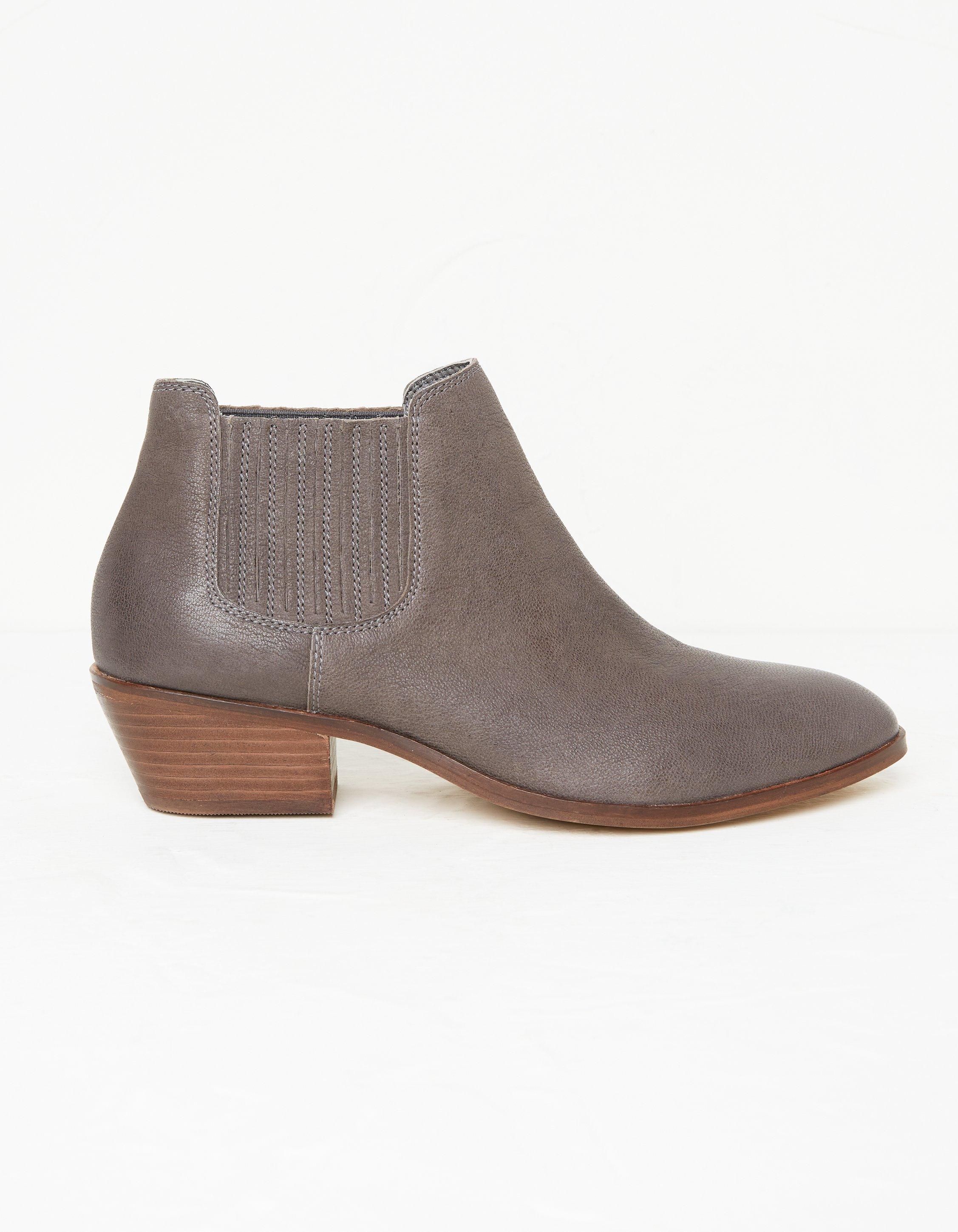 Fatface store grey boots