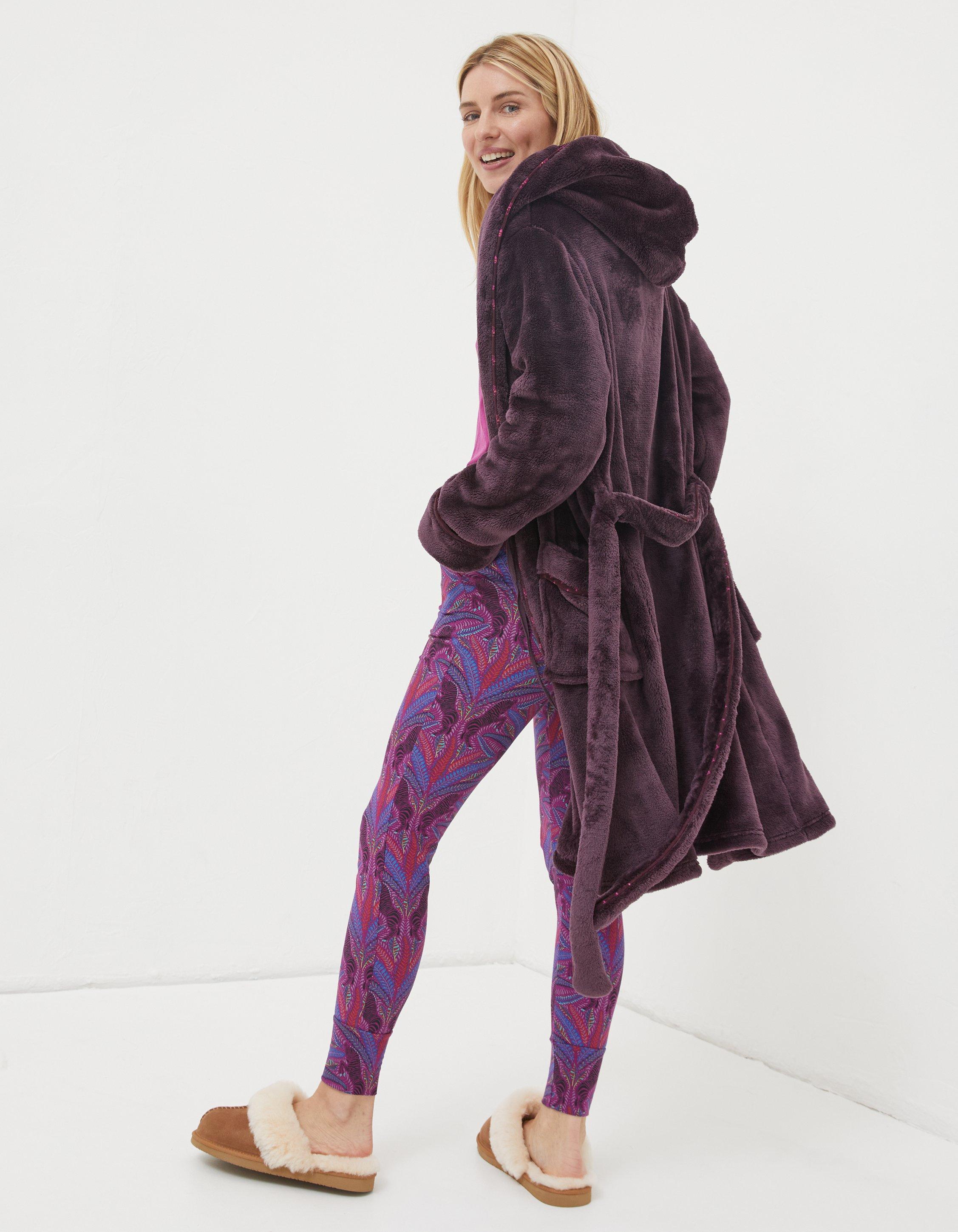 Contrast Piping Leggings in Plum