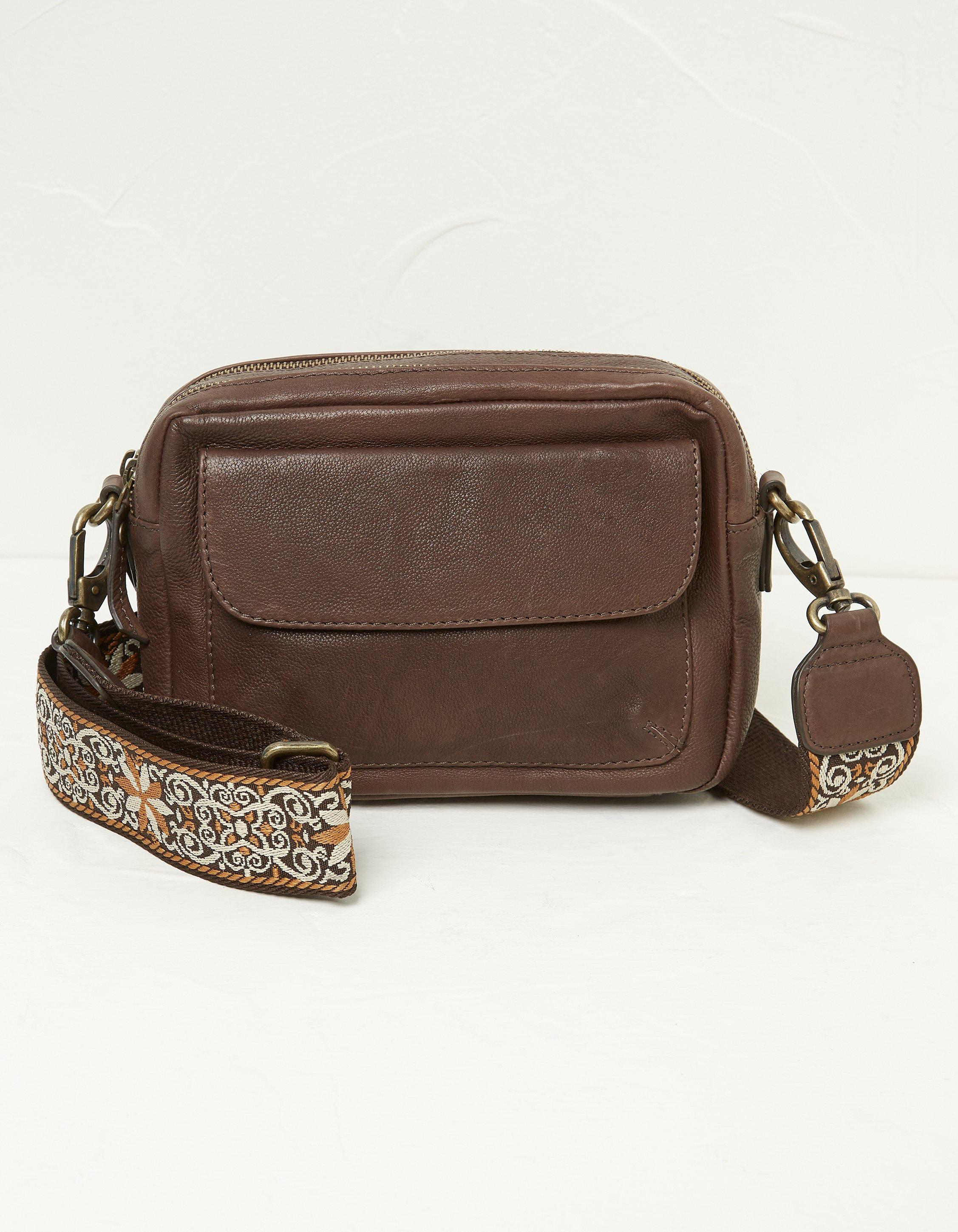 camera: Women's Crossbody Bags