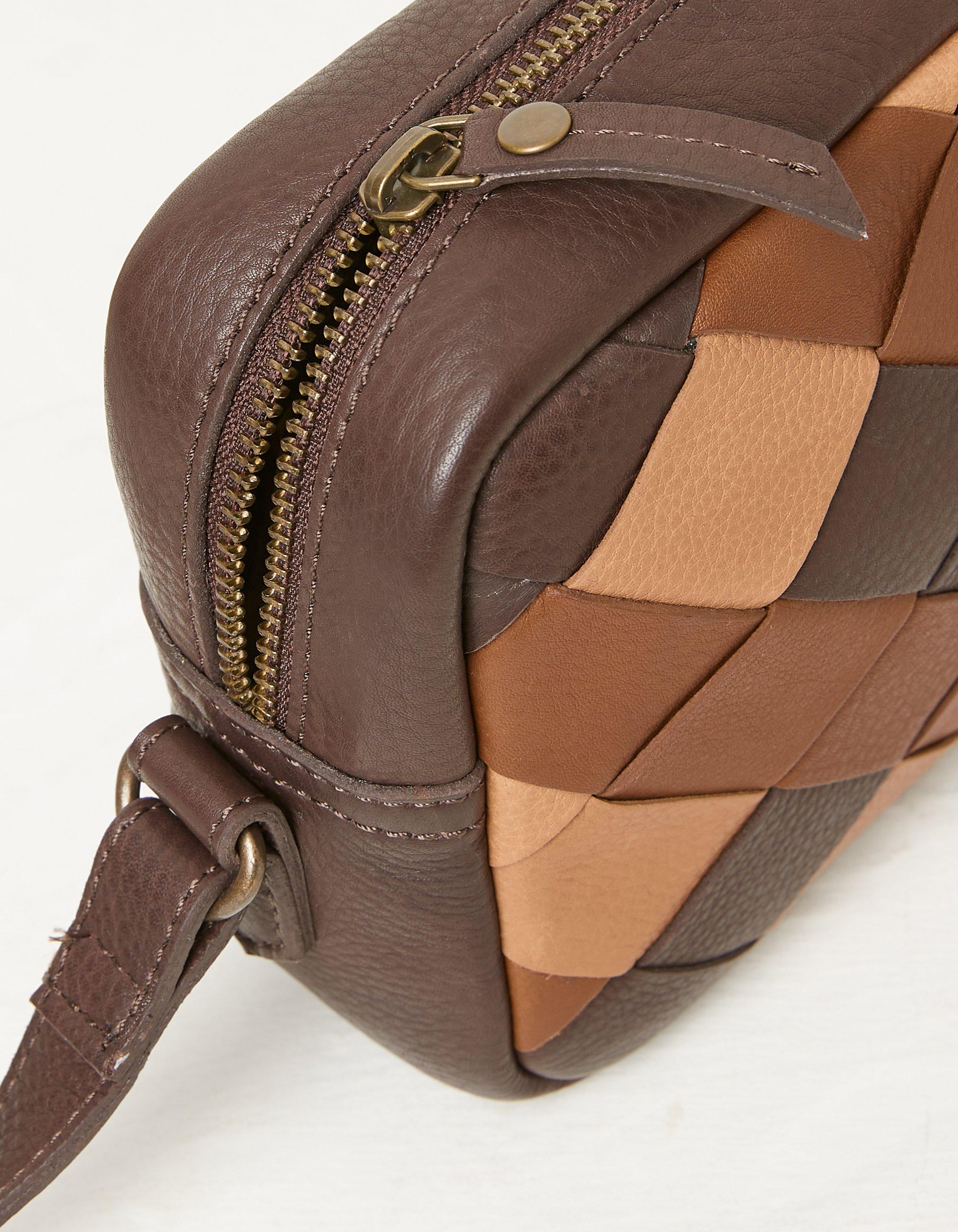 CROSSBODY BAG - Brown