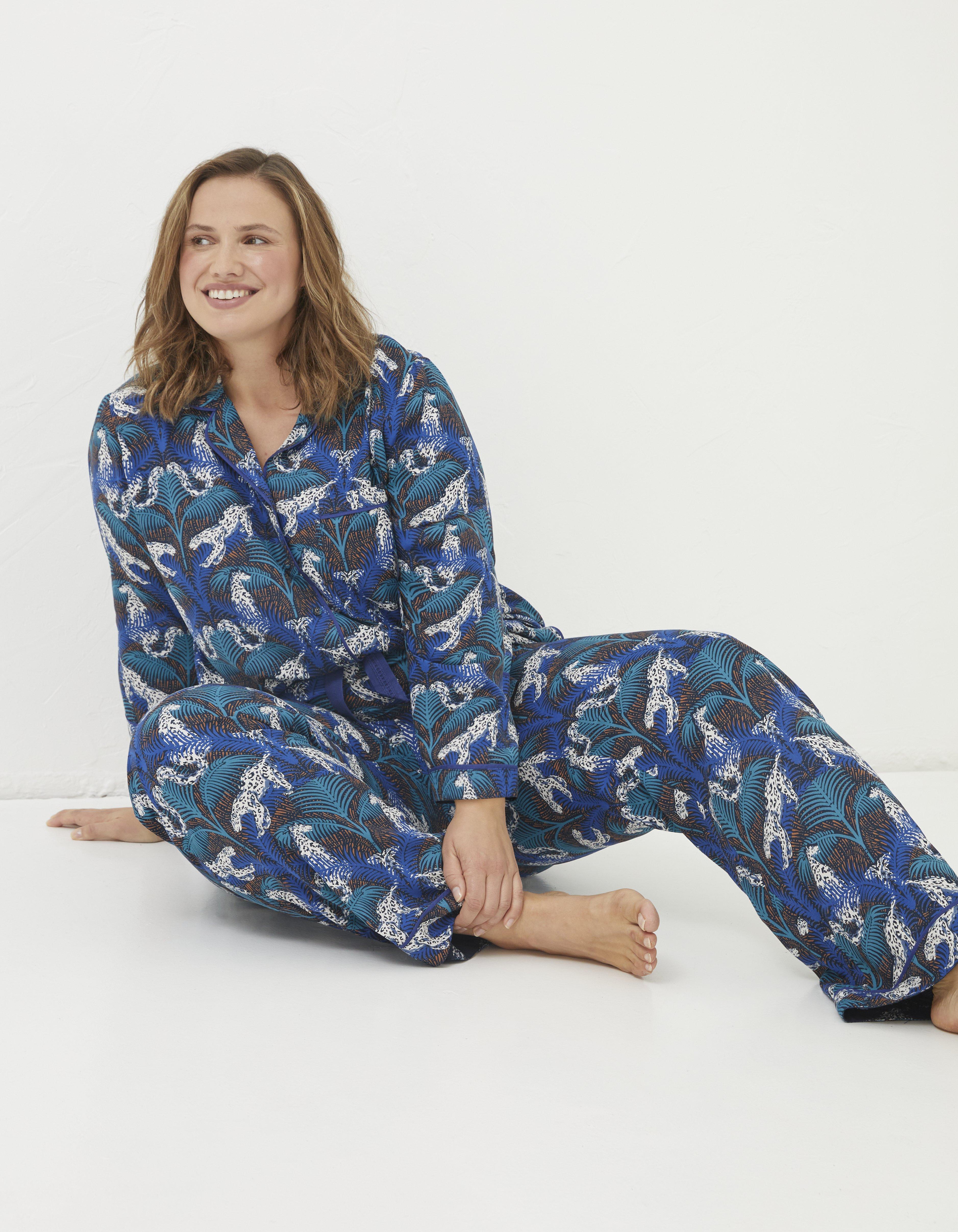 Pyjama top online model