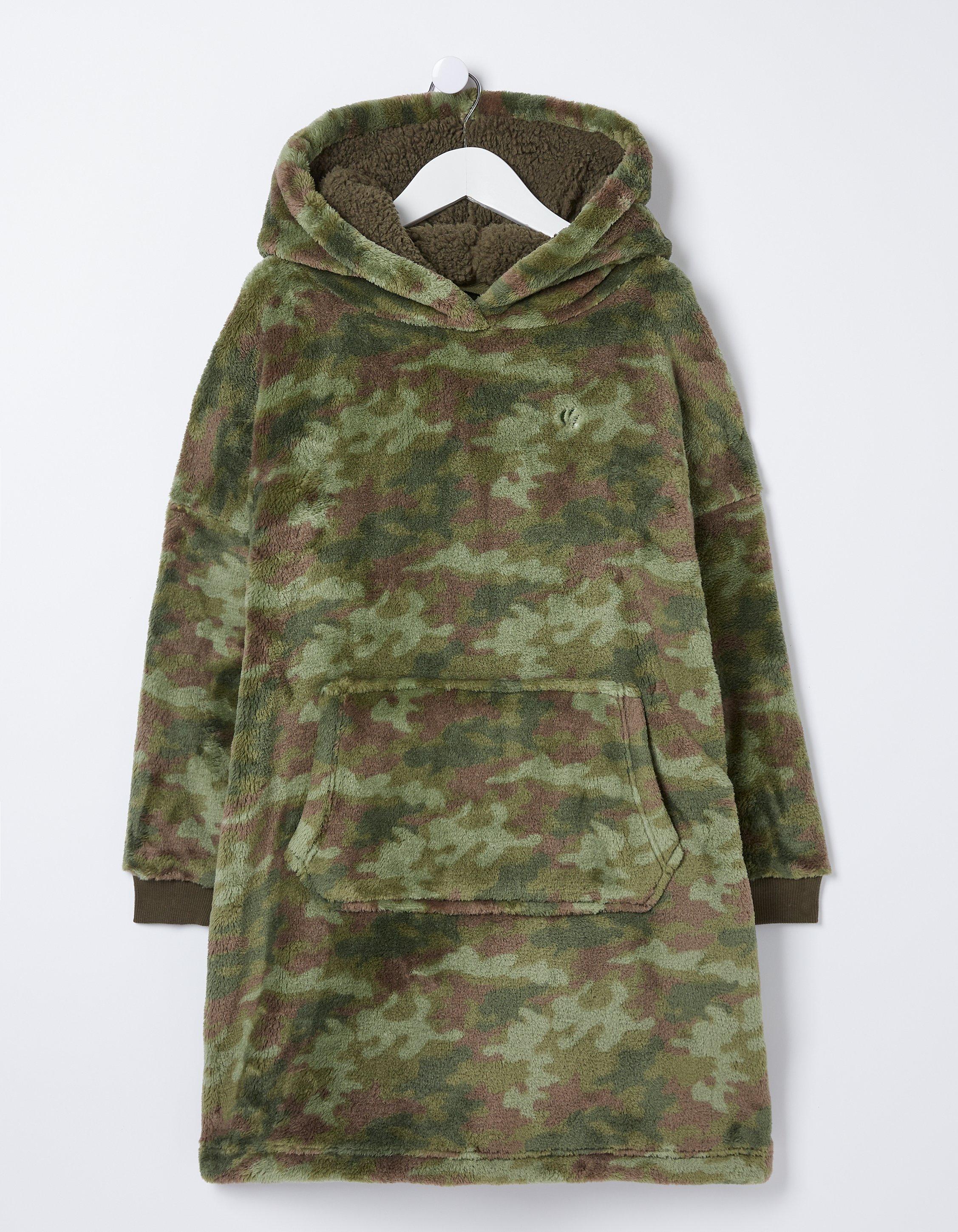 Oversized camo clearance jumper