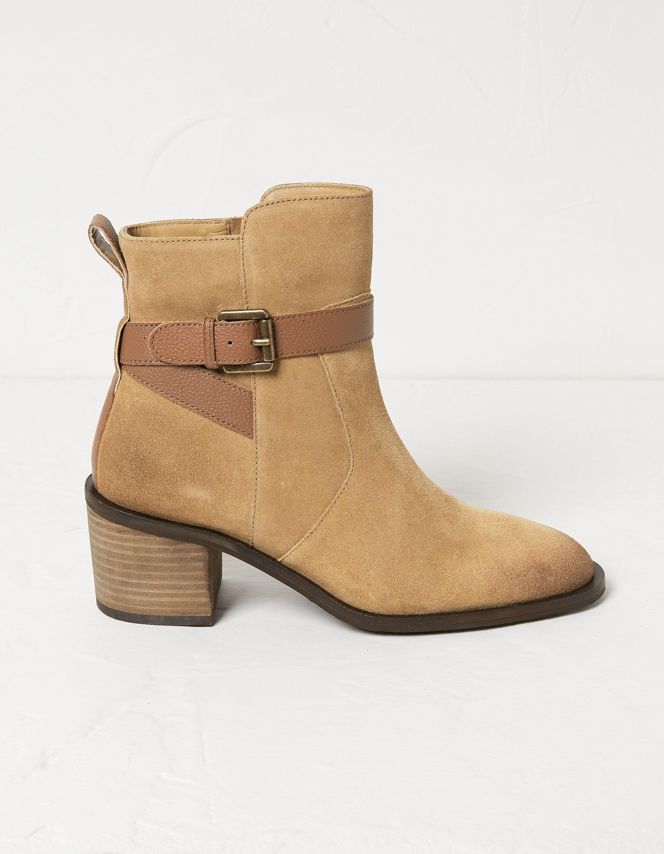 Fatface hot sale tan boots