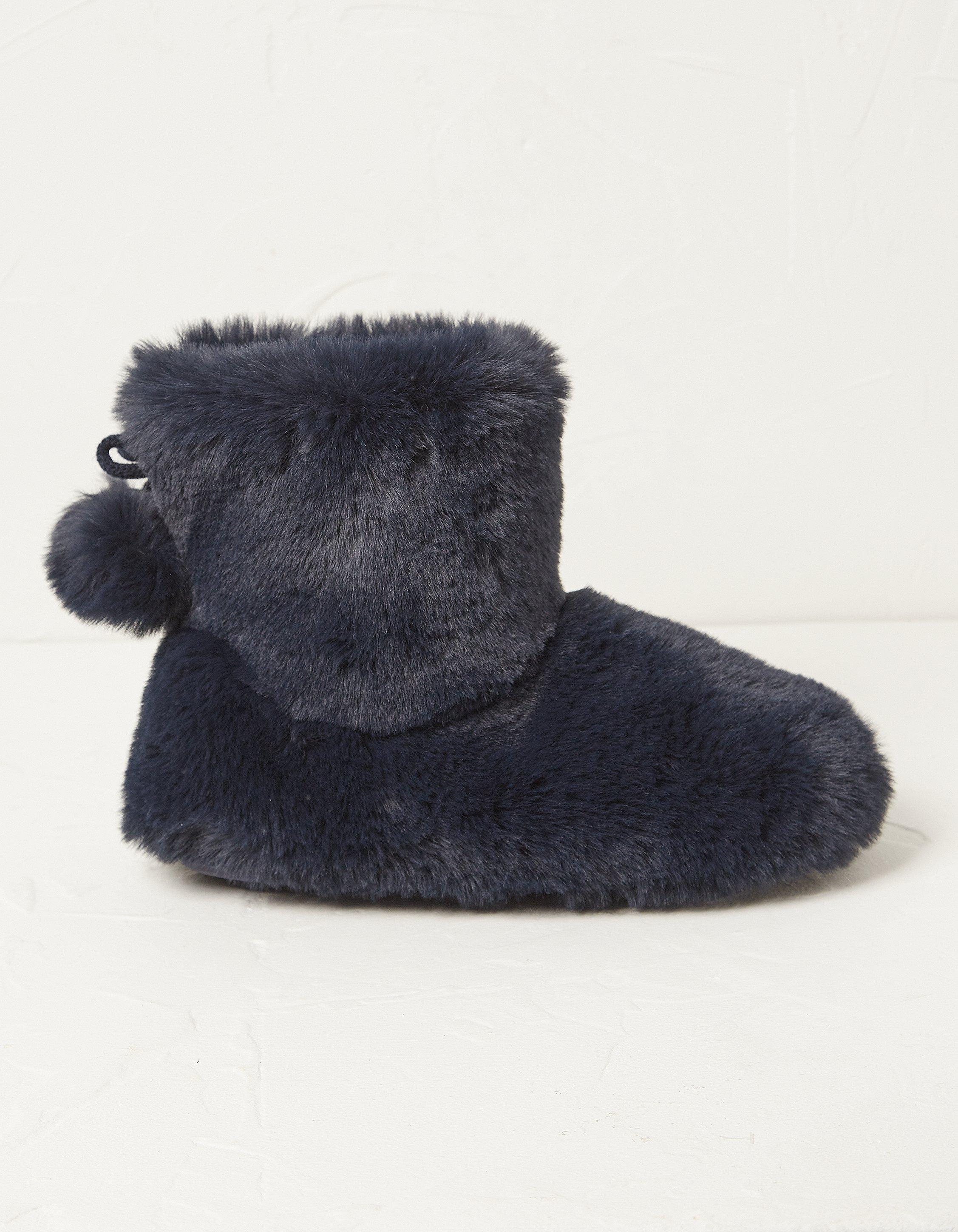 Furry best sale slipper boots