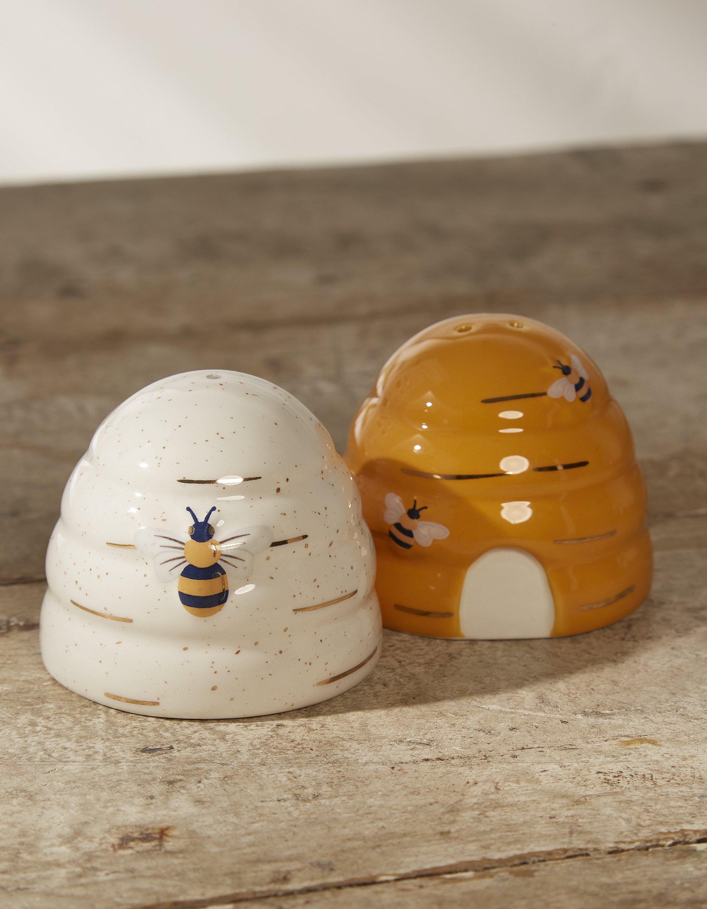 Kitchen Salt & Pepper Shakers Bees Pottery – It's All About Bees!