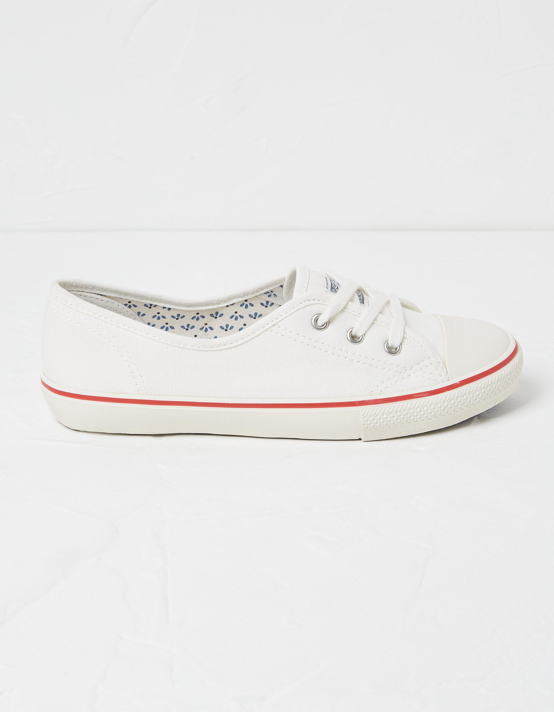 Drama tage ned Perth White Ballet Sneakers, Sneakers | FatFace.com